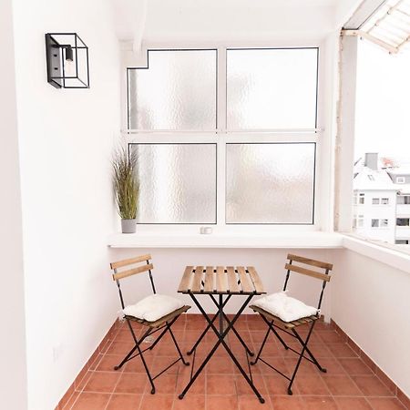 Peter Apartments - Wohnung 90Qm, 3 Schlafzimmer, Kueche, Wohnzimmer, Balkon, Netflix フルダ エクステリア 写真