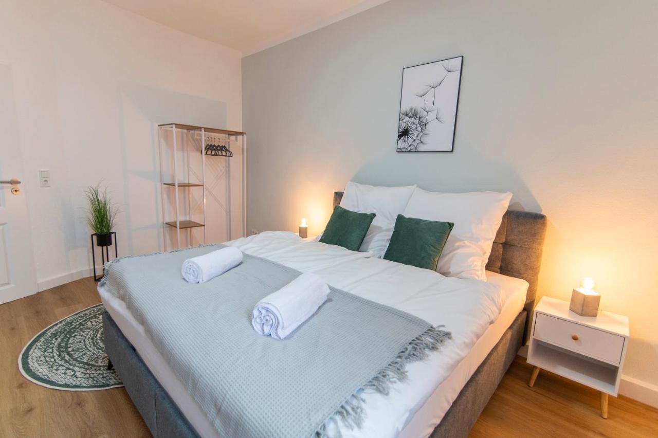 Peter Apartments - Wohnung 90Qm, 3 Schlafzimmer, Kueche, Wohnzimmer, Balkon, Netflix フルダ エクステリア 写真