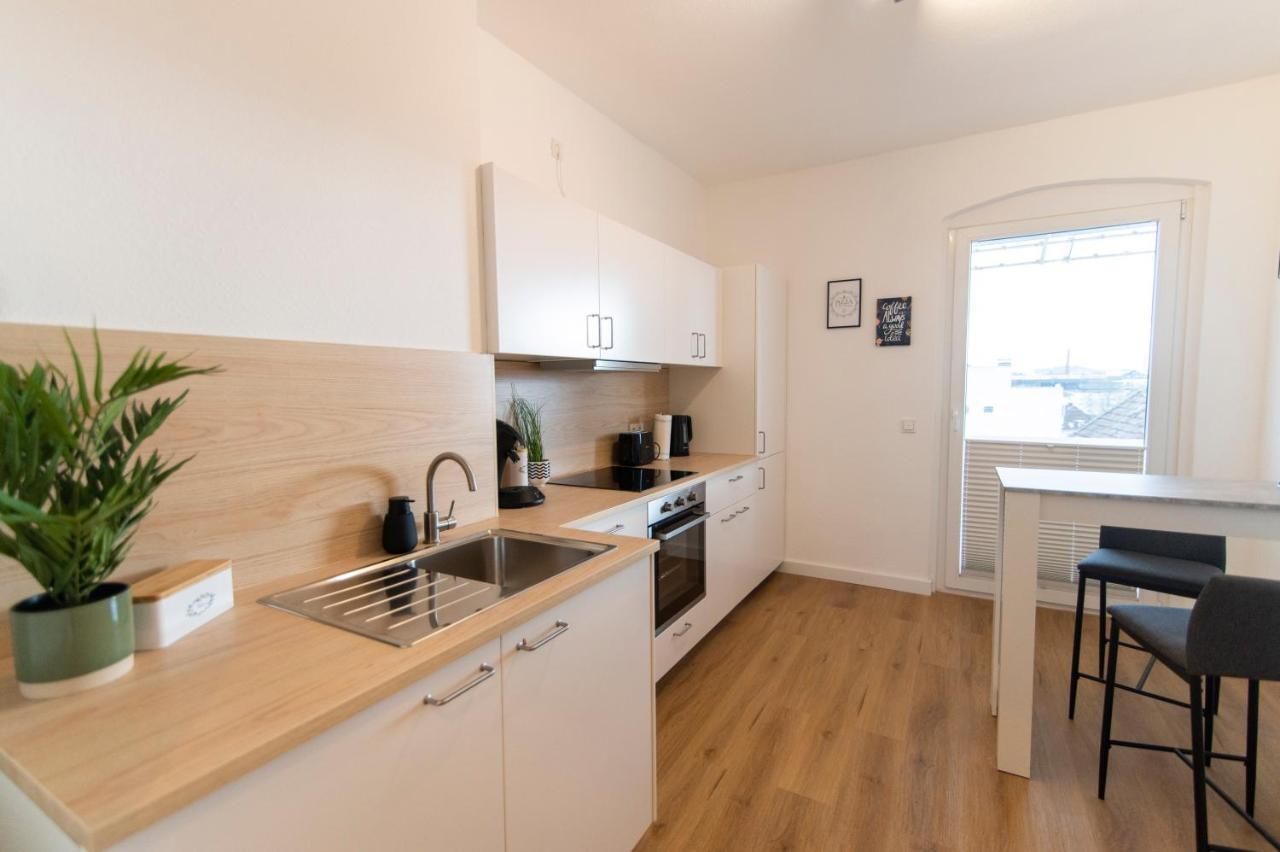 Peter Apartments - Wohnung 90Qm, 3 Schlafzimmer, Kueche, Wohnzimmer, Balkon, Netflix フルダ エクステリア 写真