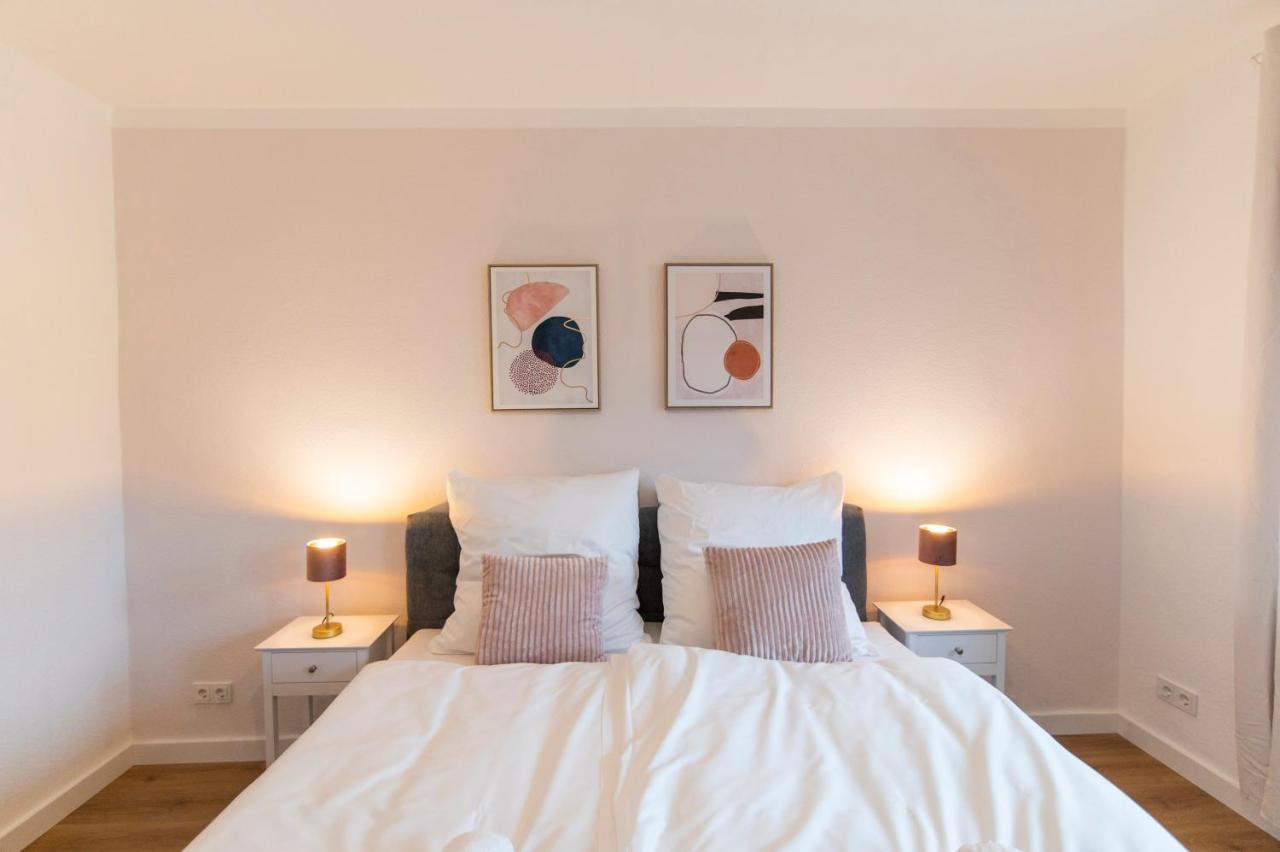 Peter Apartments - Wohnung 90Qm, 3 Schlafzimmer, Kueche, Wohnzimmer, Balkon, Netflix フルダ エクステリア 写真
