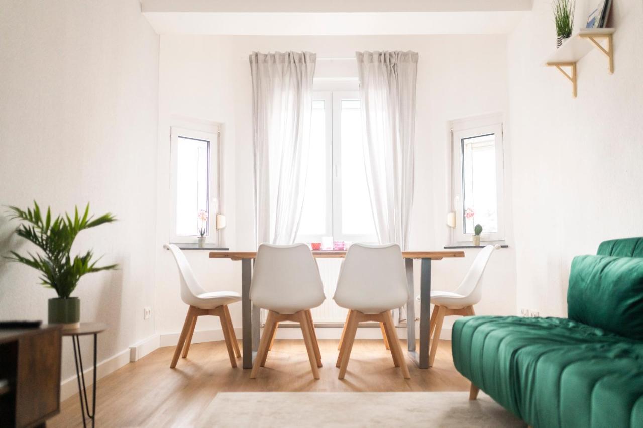 Peter Apartments - Wohnung 90Qm, 3 Schlafzimmer, Kueche, Wohnzimmer, Balkon, Netflix フルダ エクステリア 写真
